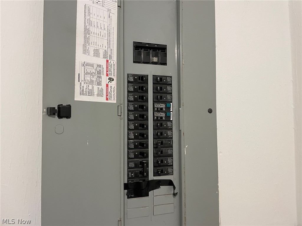 4440 Sexton Road Cleveland, OH 44105 - Photo 35 of 38 150 amp service panel