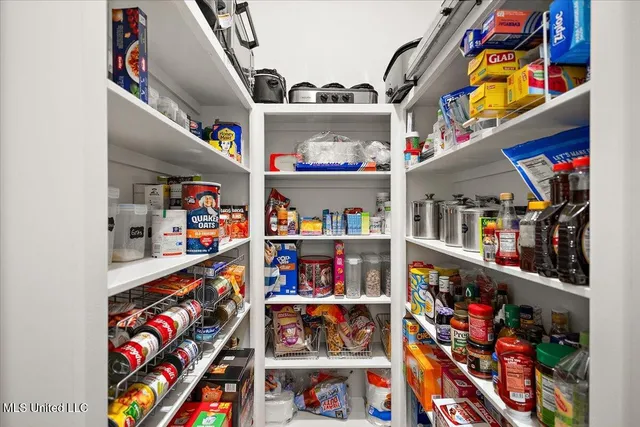 $425,000 | 101 Coventry Lane, Canton, MS 39046