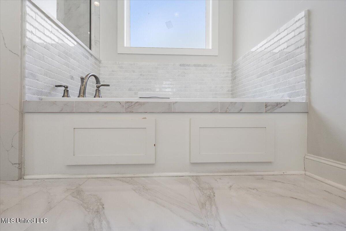 101 Coventry Lane Canton, MS 39046 - Photo 23 of 36 23-3HTP8088