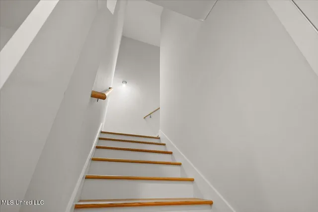 $425,000 | 101 Coventry Lane, Canton, MS 39046