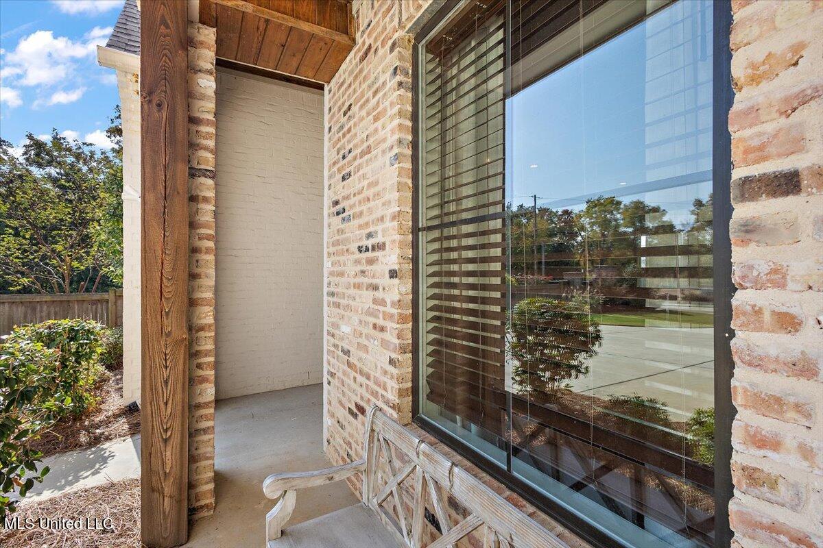 101 Coventry Lane Canton, MS 39046 - Photo 6 of 36 06-3HTP8037