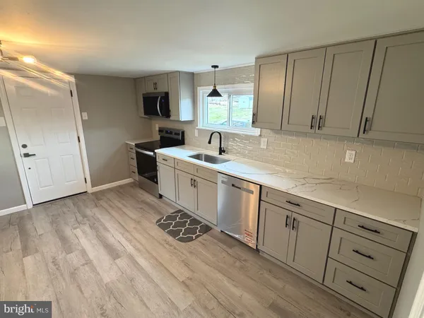 $299,000 | 1325 Conewago Avenue, Manchester, PA 17345