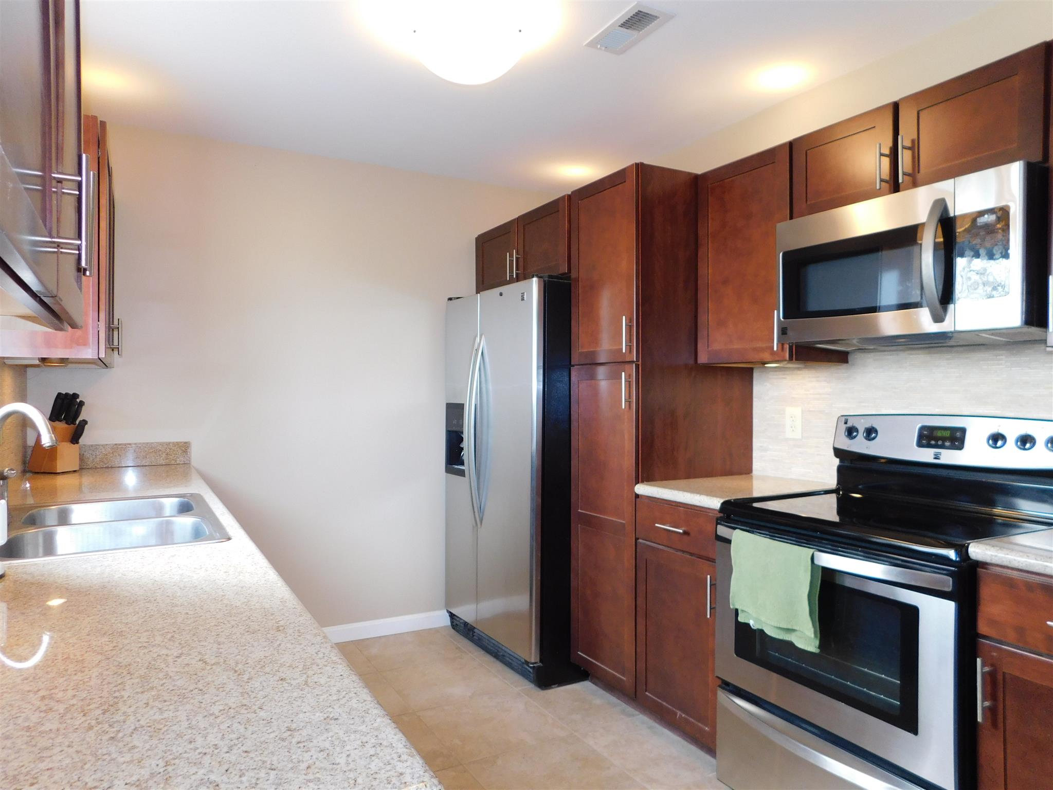 293 Bumpus Mill Road Oak Grove, KY 42262 - Photo 8 of 9 Stainless Steel Appliances.