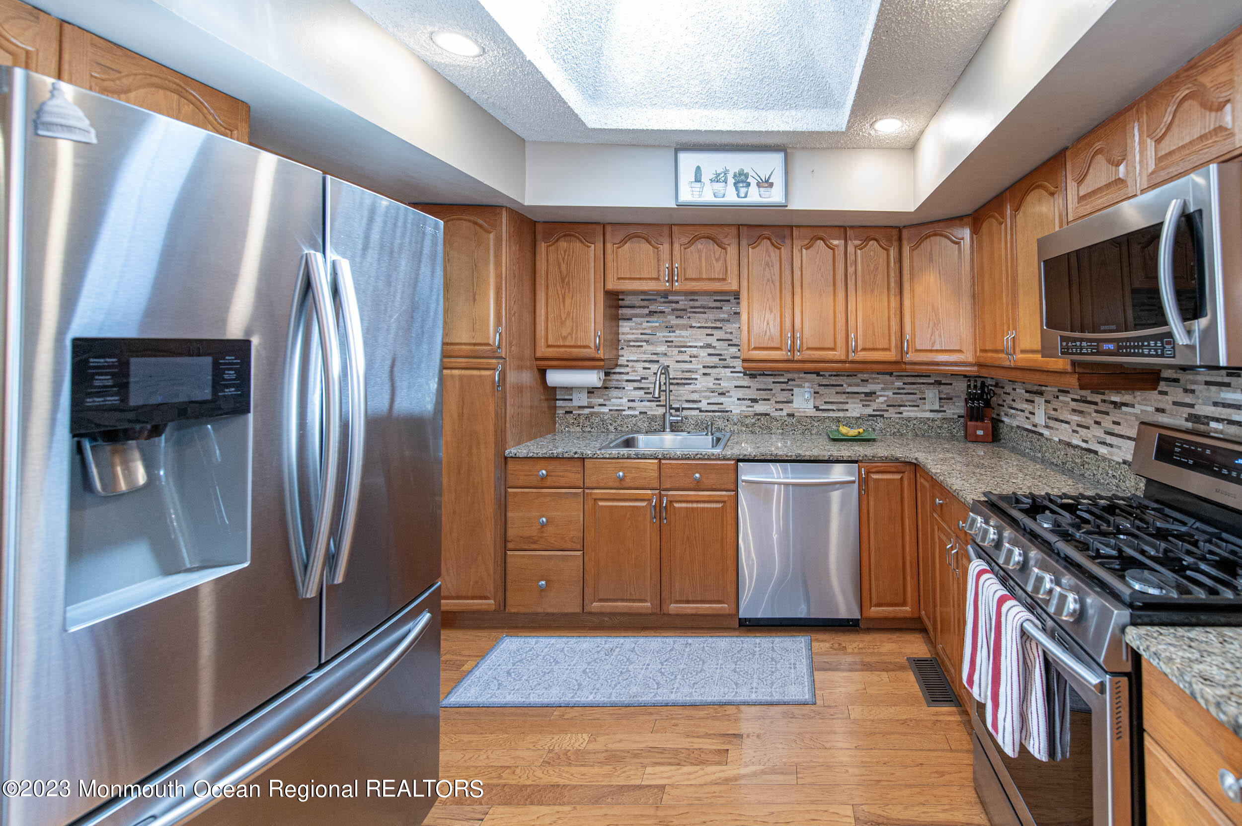 7 Hampton Road Howell, NJ 07731 - Photo 13 of 43 Kitchen