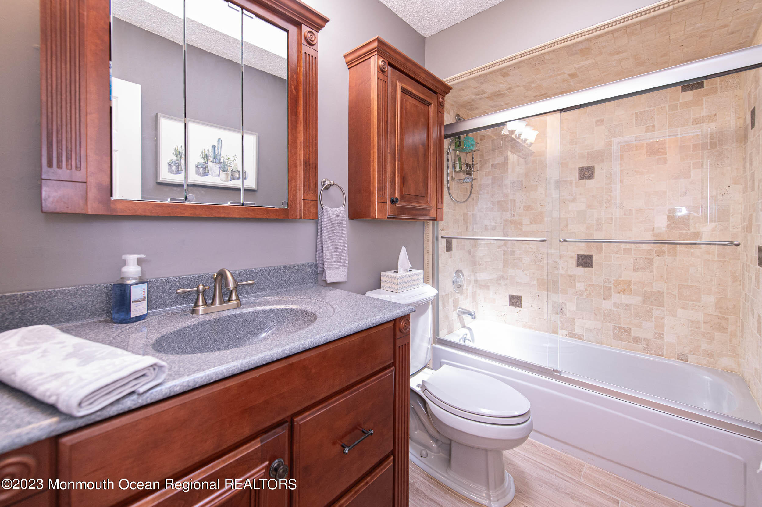 7 Hampton Road Howell, NJ 07731 - Photo 21 of 43 Upstairs Bathroom