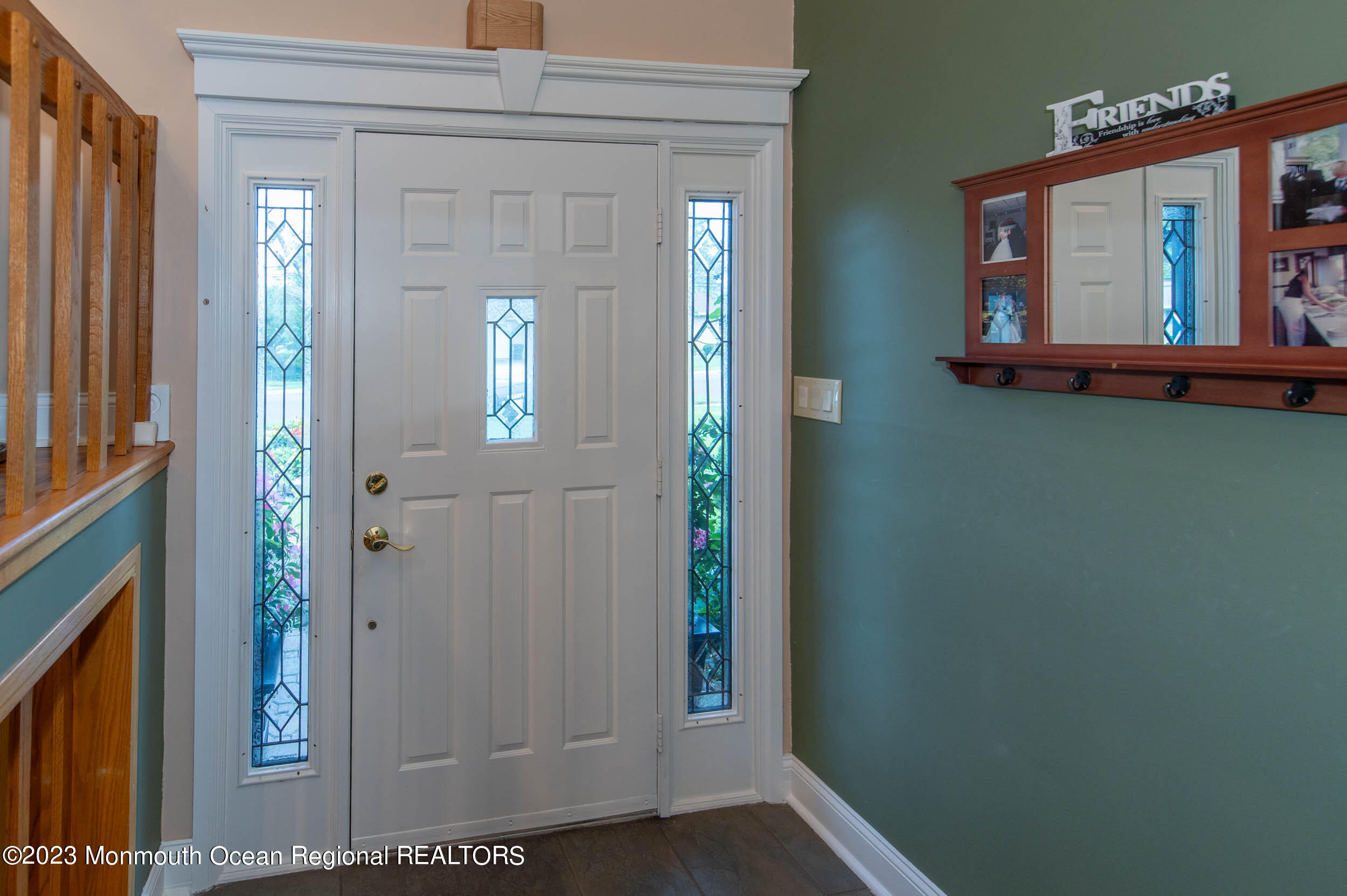 7 Hampton Road Howell, NJ 07731 - Photo 4 of 43 Foyer
