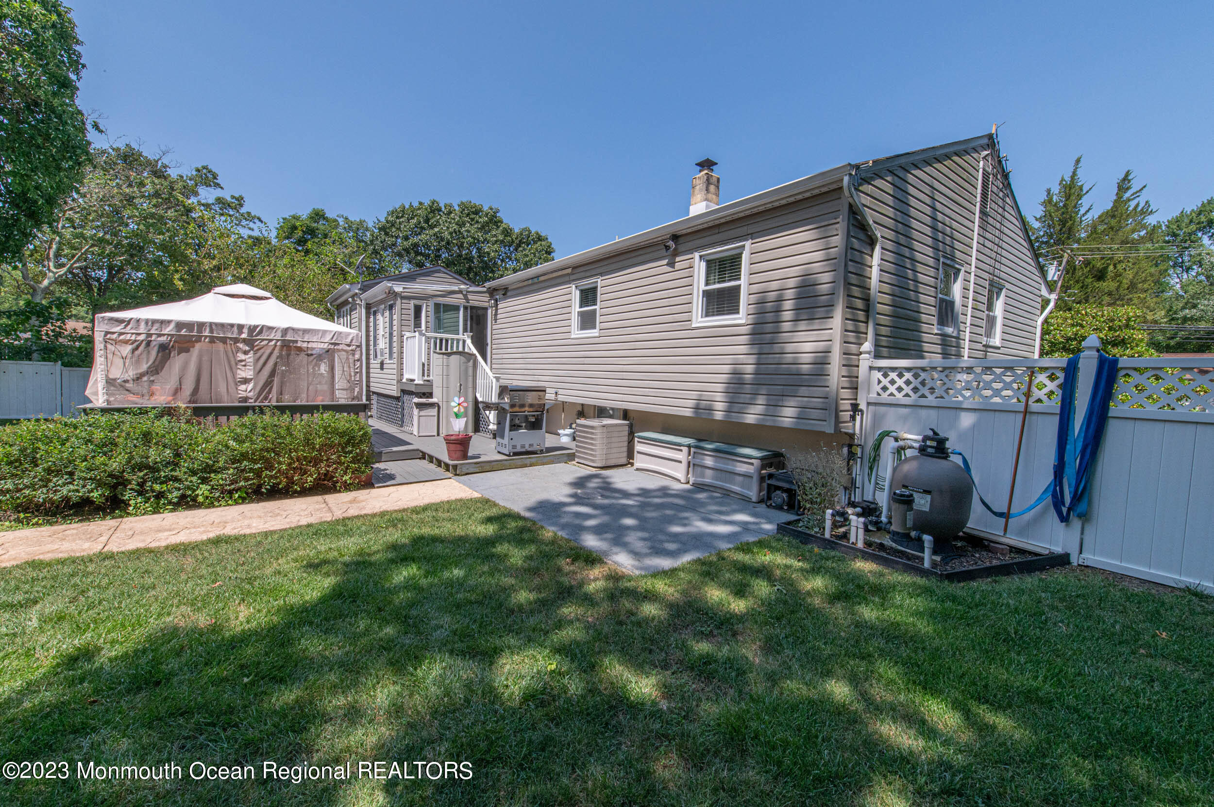 7 Hampton Road Howell, NJ 07731 - Photo 41 of 43 Back of House