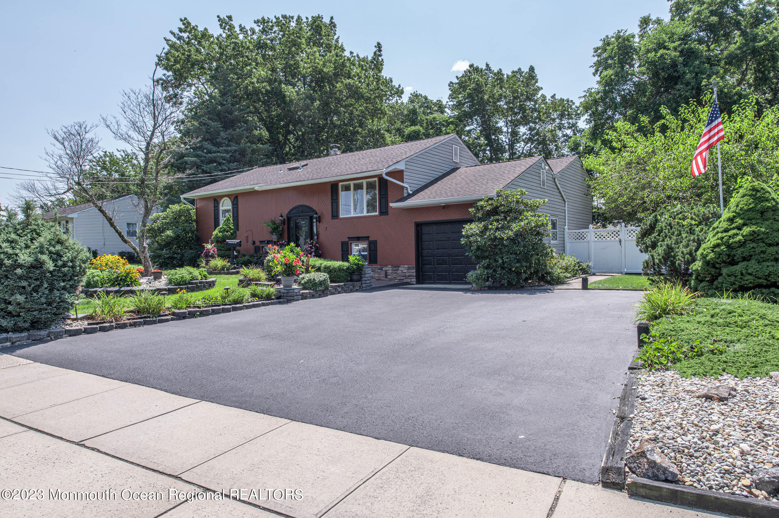7 Hampton Road Howell, NJ 07731 - Photo 43 of 43 Large Driveway