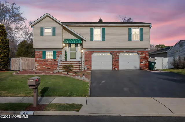 $699,900 | 48 Hedgewood Road, Howell, NJ 07731