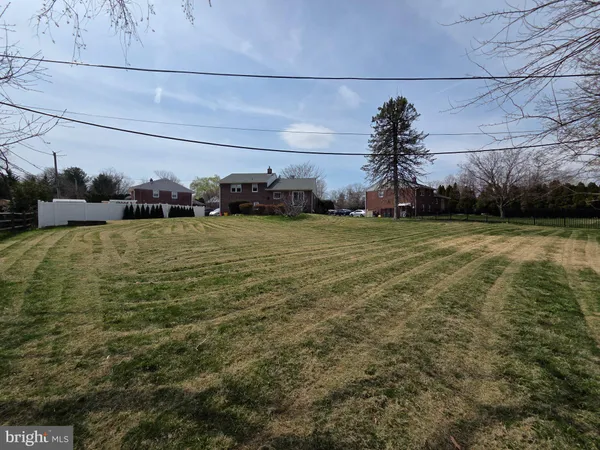 $2,950 | 811 Coppock Lane, Springfield, PA 19064