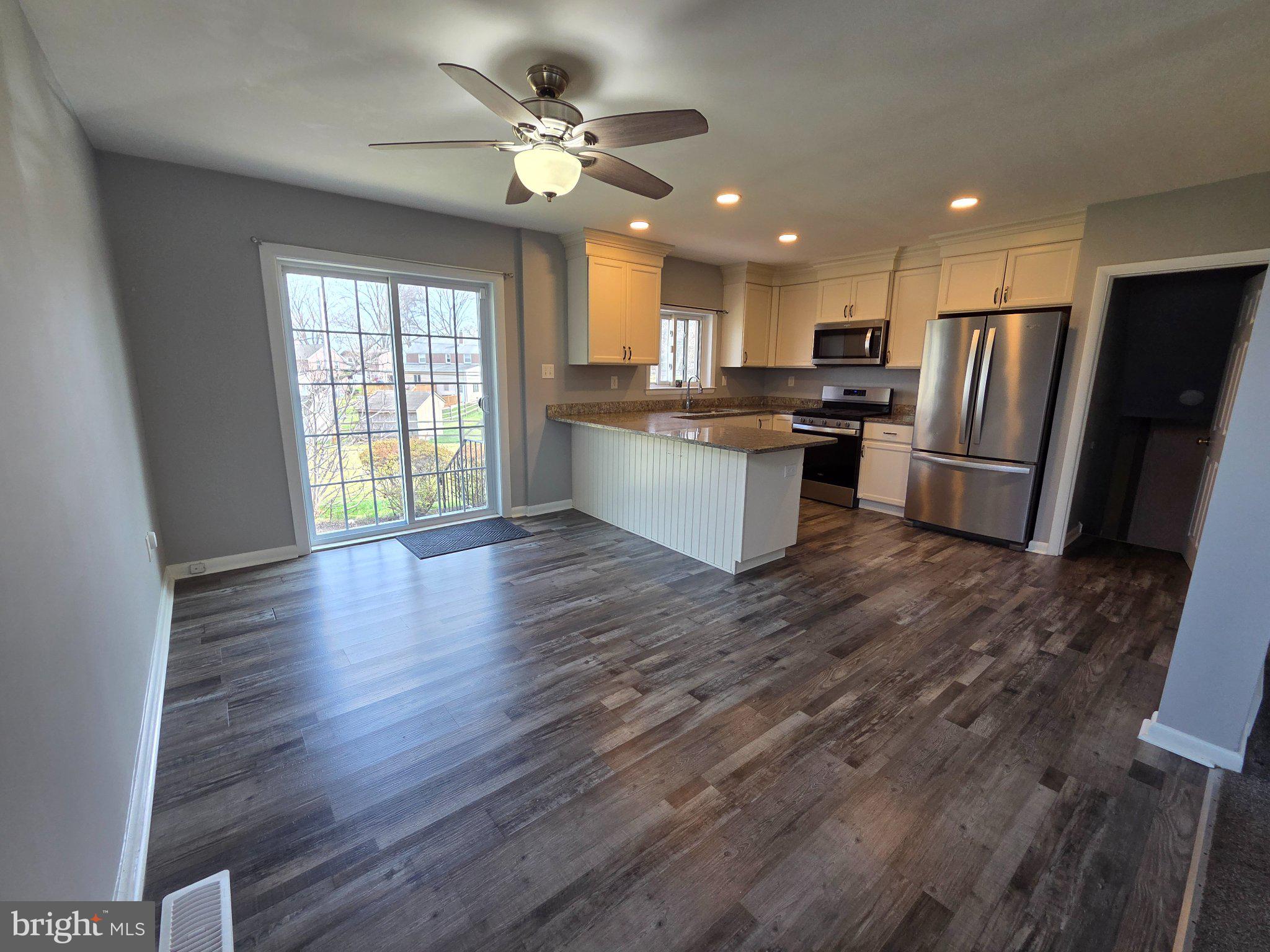 811 Coppock Lane Springfield, PA 19064 - Photo 7 of 33