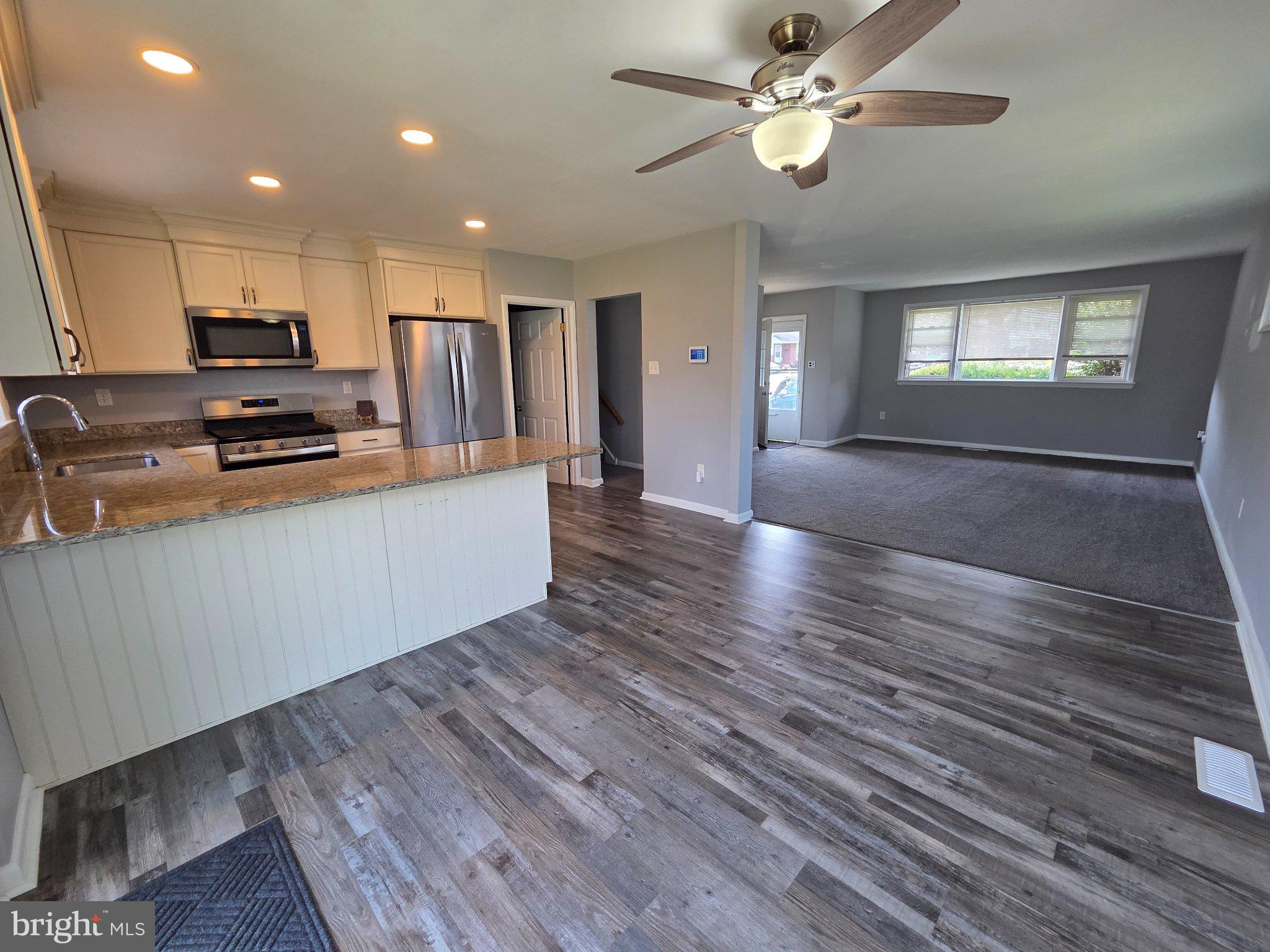 811 Coppock Lane Springfield, PA 19064 - Photo 8 of 33