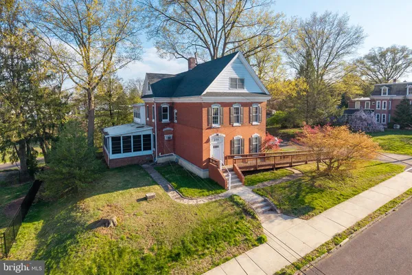 $500,000 | 270 Broad Street, Spring City, PA 19475