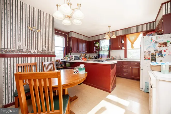 $500,000 | 270 Broad Street, Spring City, PA 19475