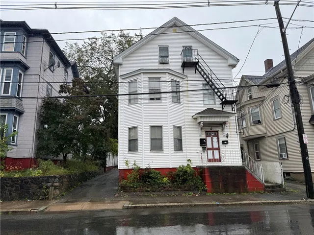 $400,000 | 316 Orms Street, Providence, RI 02908