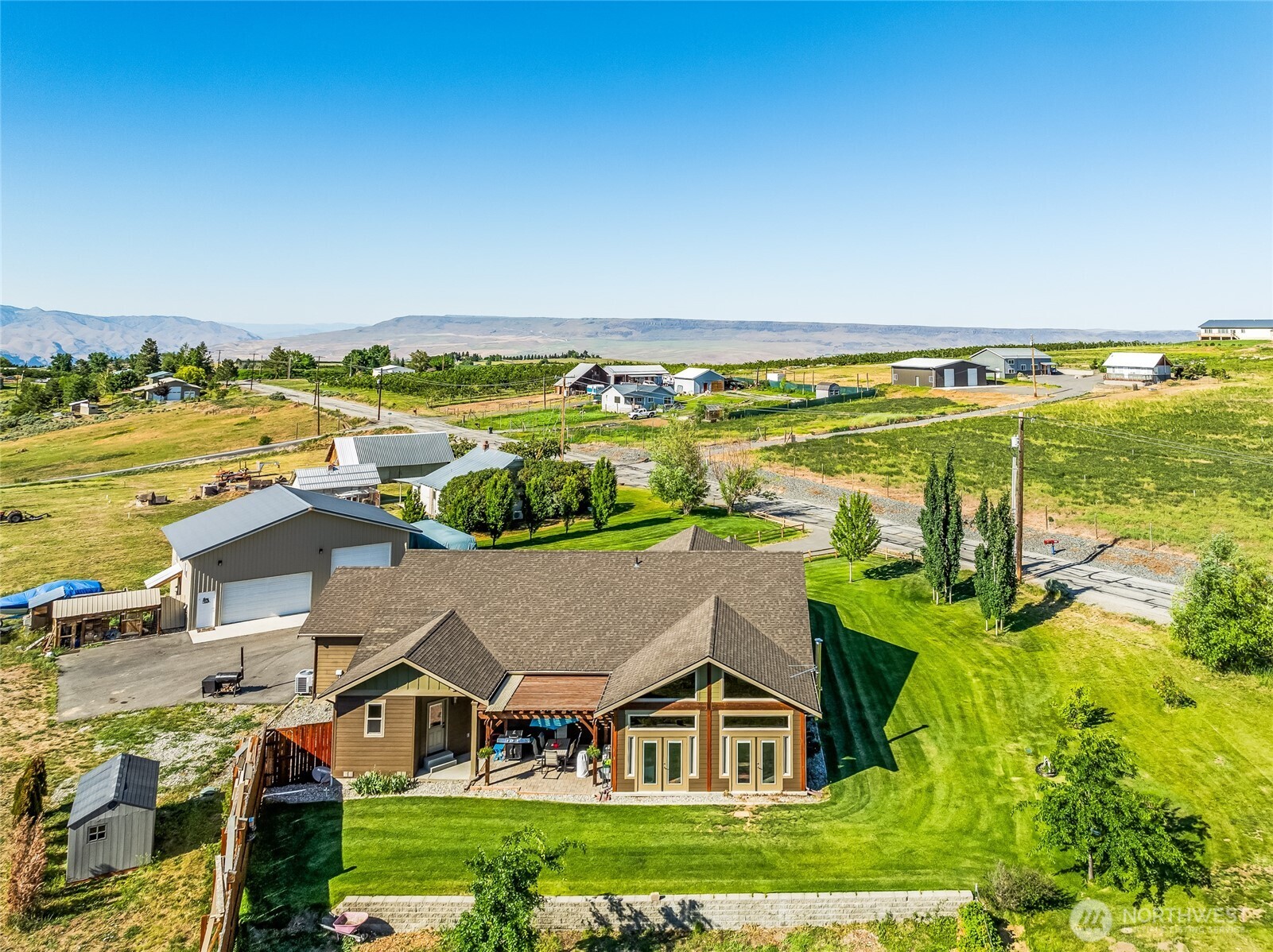 4266 Jim Smith Road Wenatchee, WA 98801 - Photo 34 of 38 Gallery Image 34