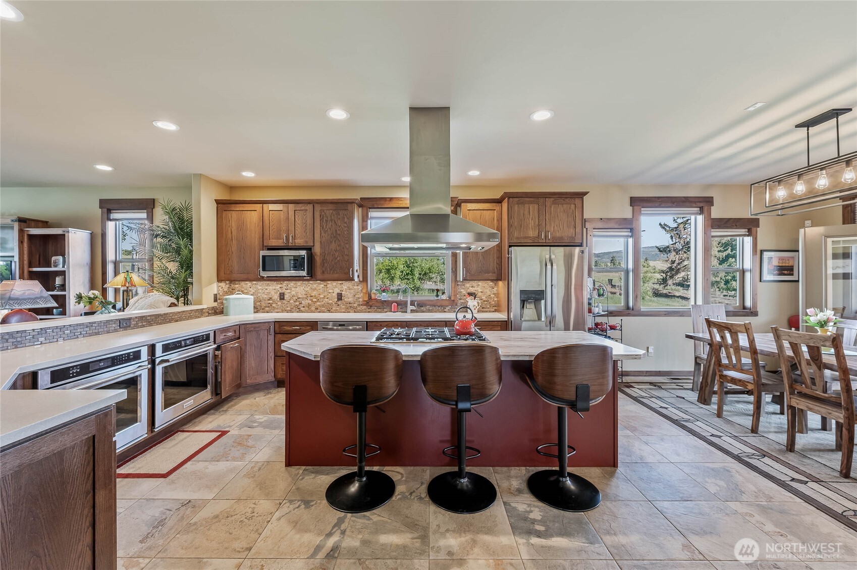 4266 Jim Smith Road Wenatchee, WA 98801 - Photo 5 of 38 Gallery Image 5