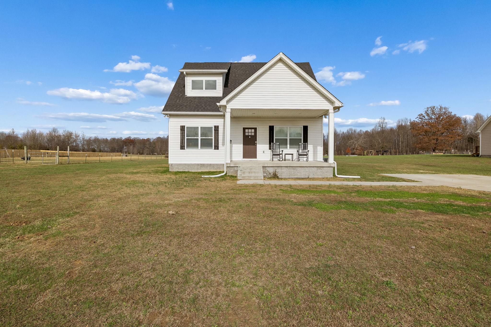 137 Mt Vernon Church Road Bethpage, TN 37022 - Photo 1 of 44 a front view of a house with a yard