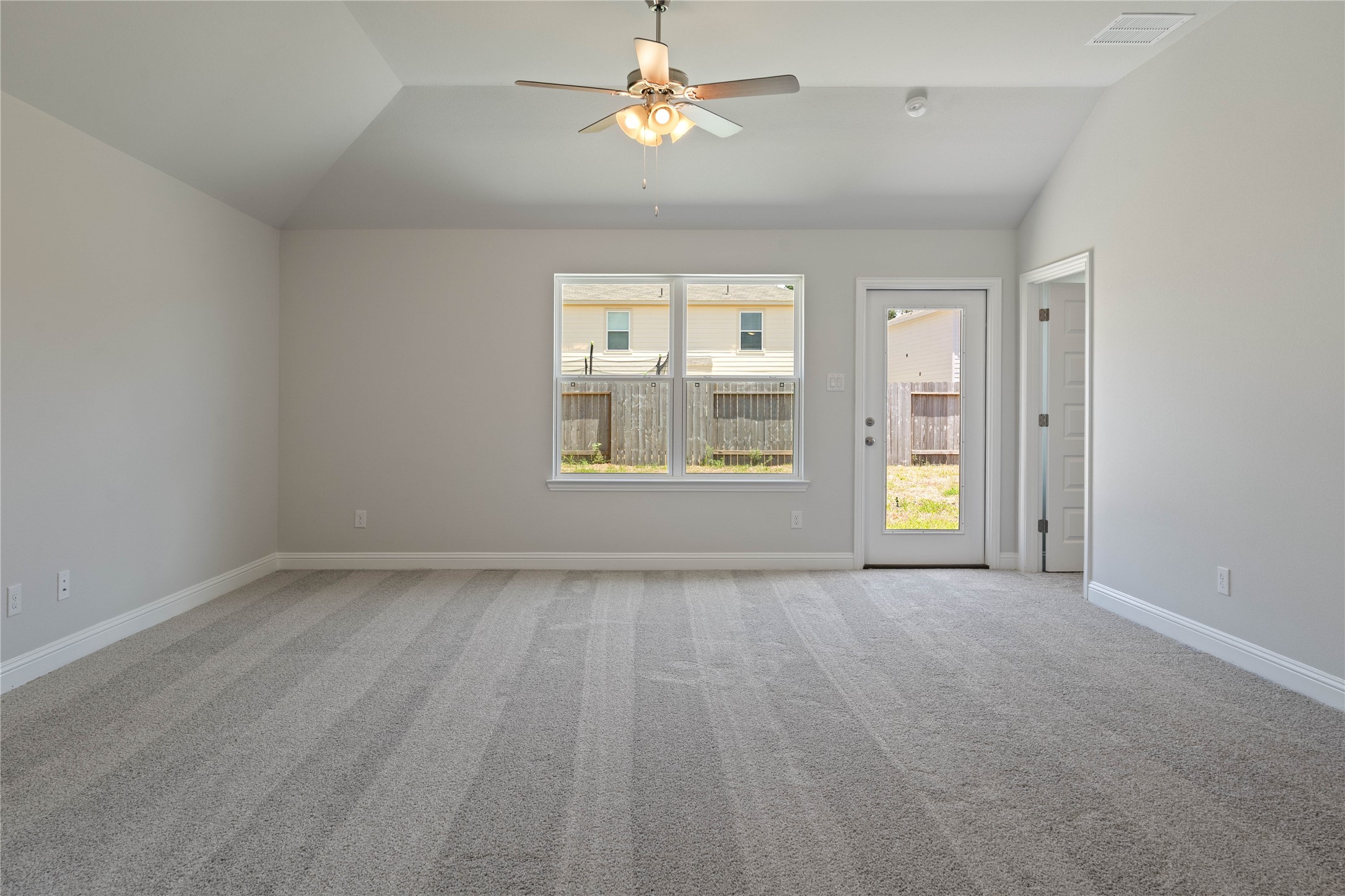 10641 Ellerston Road Cleveland, TX 77327 - Photo 7 of 34