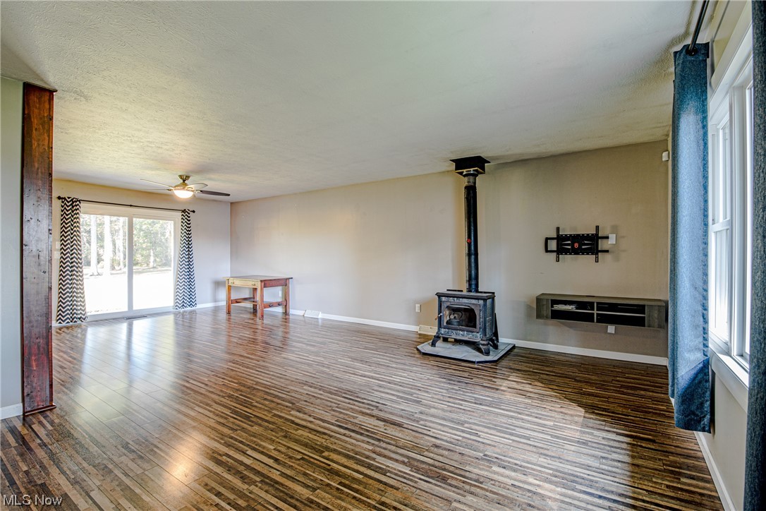 10200 Reed Road Columbia Station, OH 44028 - Photo 5 of 34 Living room & Dining room