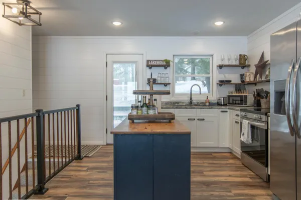 $750,000 | 36722 Birch Drive, Pine River, MN 56474