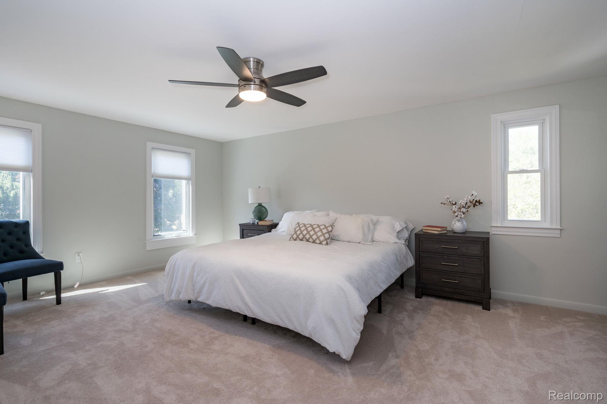 1120 Hackberry Circle Rochester, MI 48309 - Photo 25 of 53 Spacious and light filled!