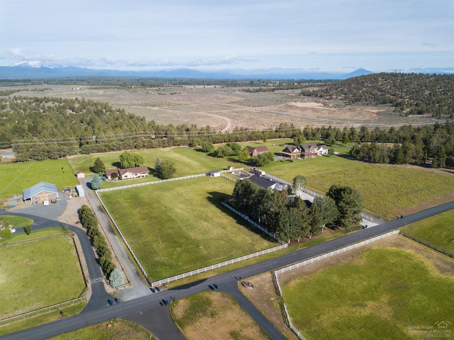 64485 Research Road Bend, OR 97703 - Photo 15 of 18 Additional Photo