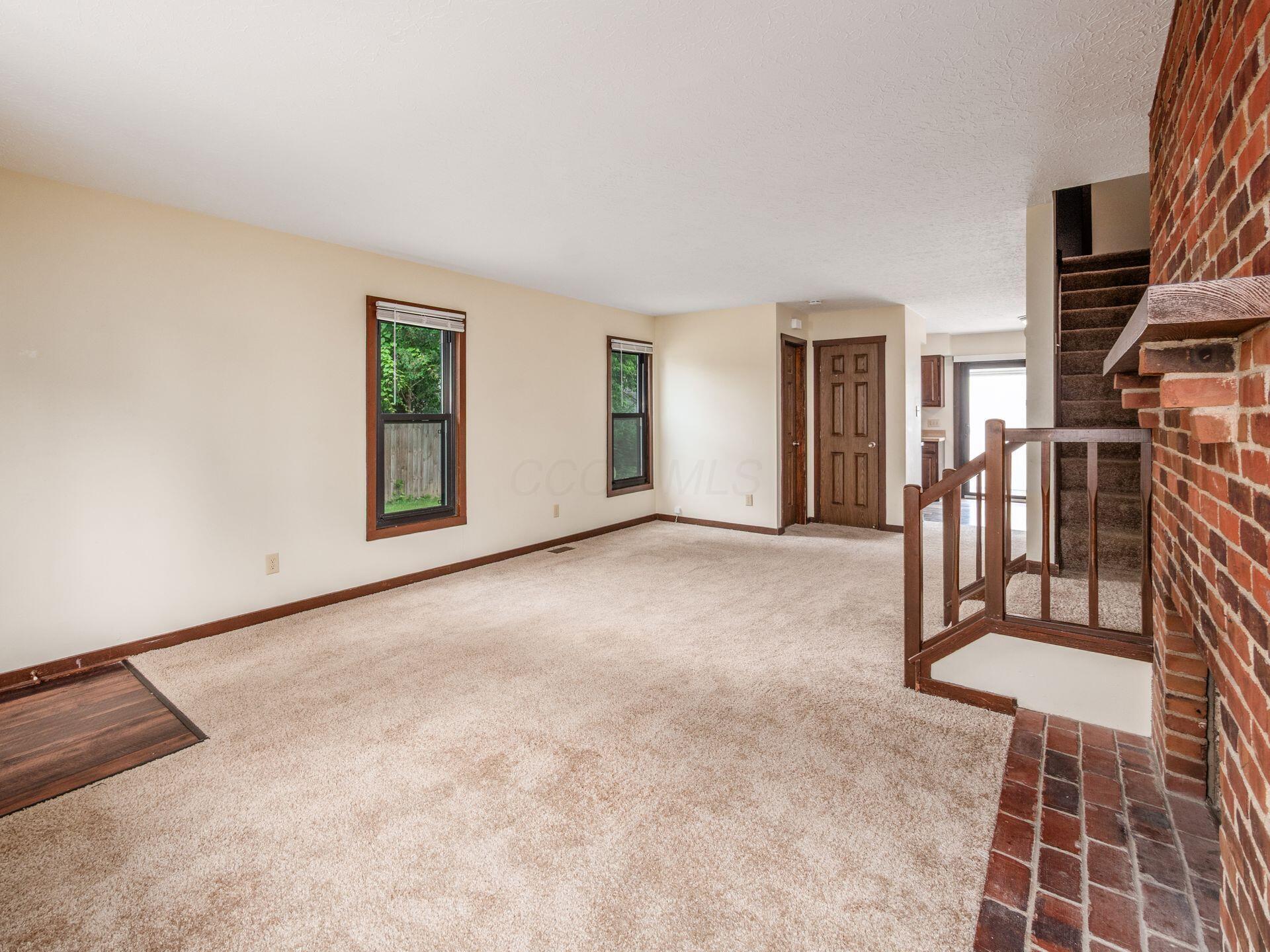 424 Edinburgh Road Dublin, OH 43017 - Photo 4 of 25