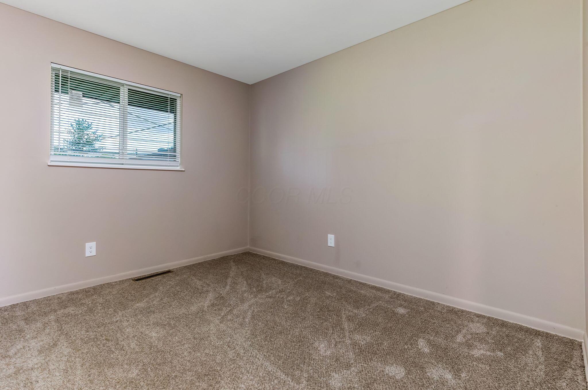 2781 Kenilworth Road Columbus, OH 43219 - Photo 18 of 35