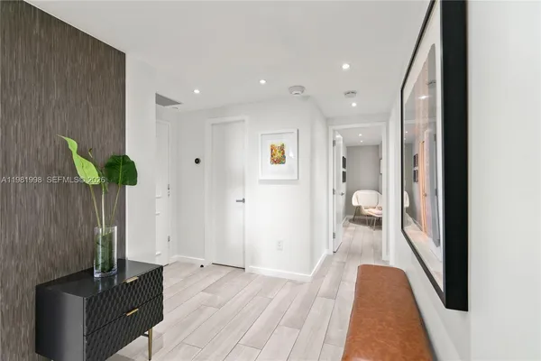 $8,500 | 177 Ocean Ln Drive, Unit 308, Key Biscayne, FL 33149