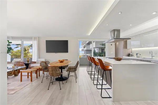 $8,500 | 177 Ocean Ln Drive, Unit 308, Key Biscayne, FL 33149