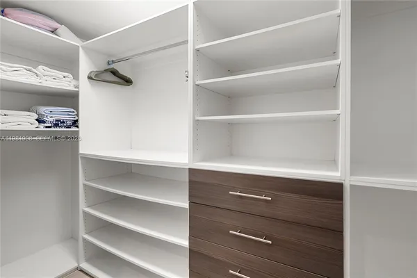 $8,500 | 177 Ocean Ln Drive, Unit 308, Key Biscayne, FL 33149