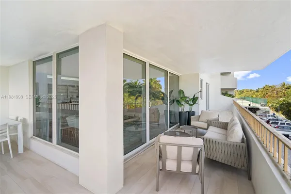 $8,500 | 177 Ocean Ln Drive, Unit 308, Key Biscayne, FL 33149