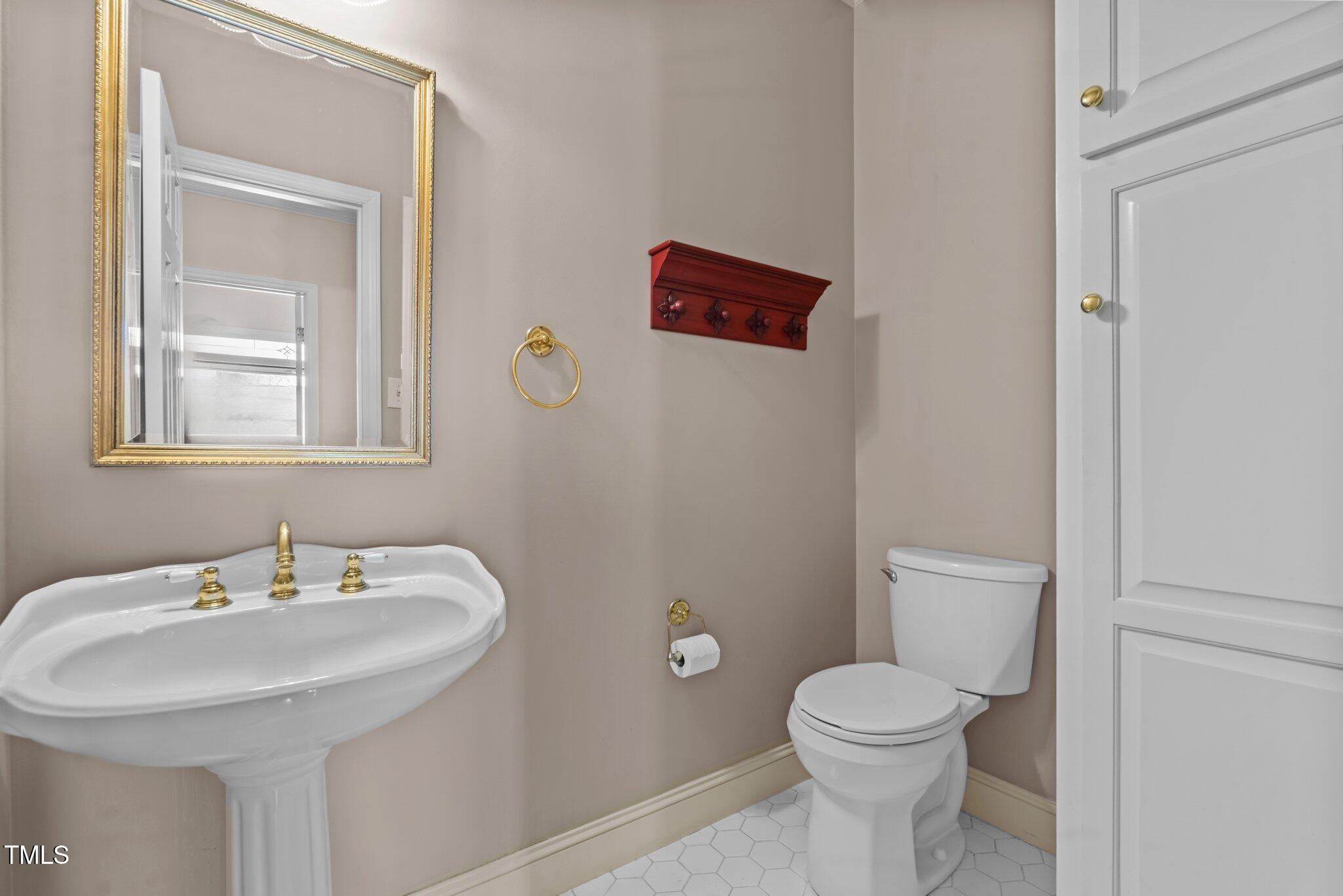 205 Parliament Place Dunn, NC 28334 - Photo 18 of 51 28-web-or-mls-DSC08028