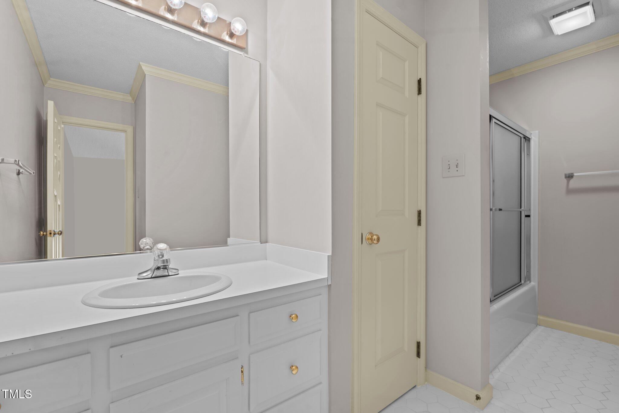 205 Parliament Place Dunn, NC 28334 - Photo 26 of 51 38-web-or-mls-DSC08064