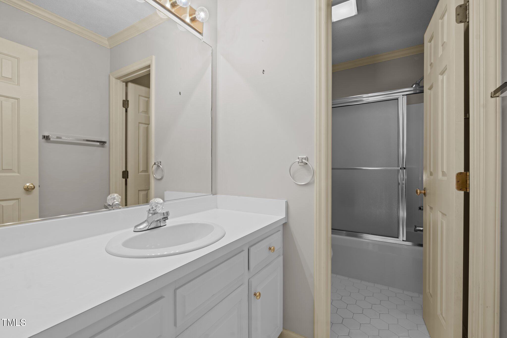 205 Parliament Place Dunn, NC 28334 - Photo 29 of 51 36-web-or-mls-DSC08055