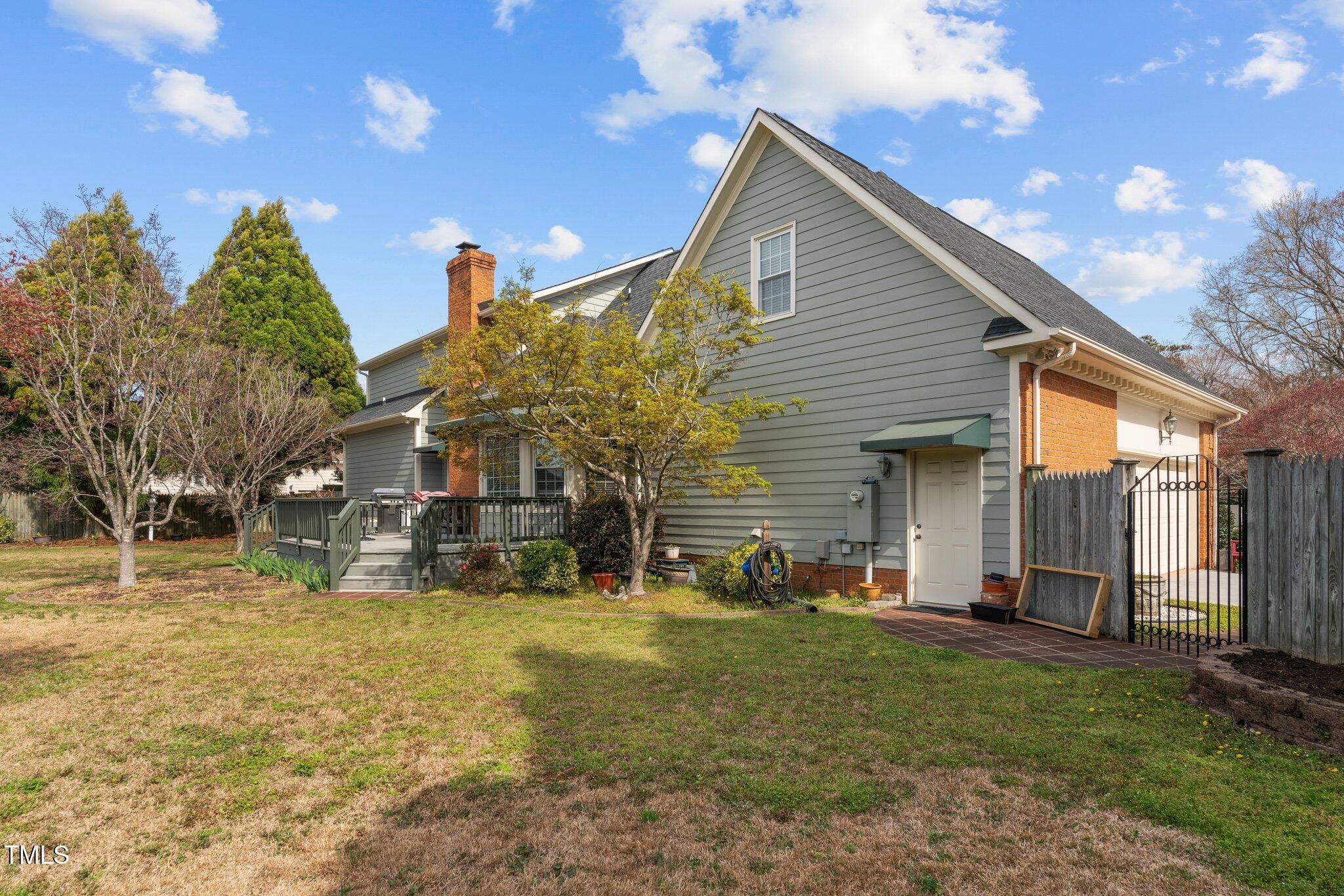 205 Parliament Place Dunn, NC 28334 - Photo 36 of 51 45-web-or-mls-DSC08082