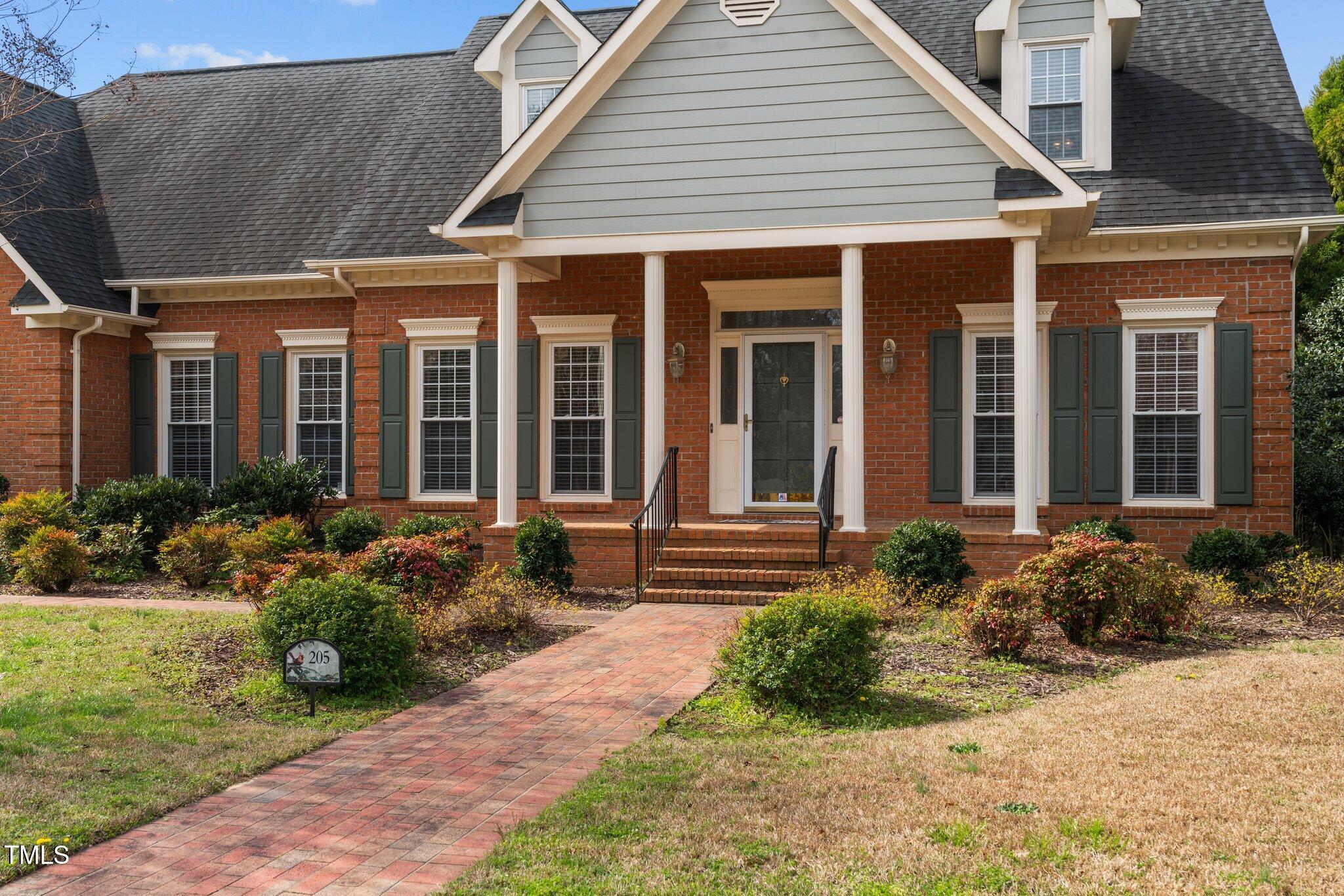 205 Parliament Place Dunn, NC 28334 - Photo 4 of 51 2-web-or-mls-DSC08078