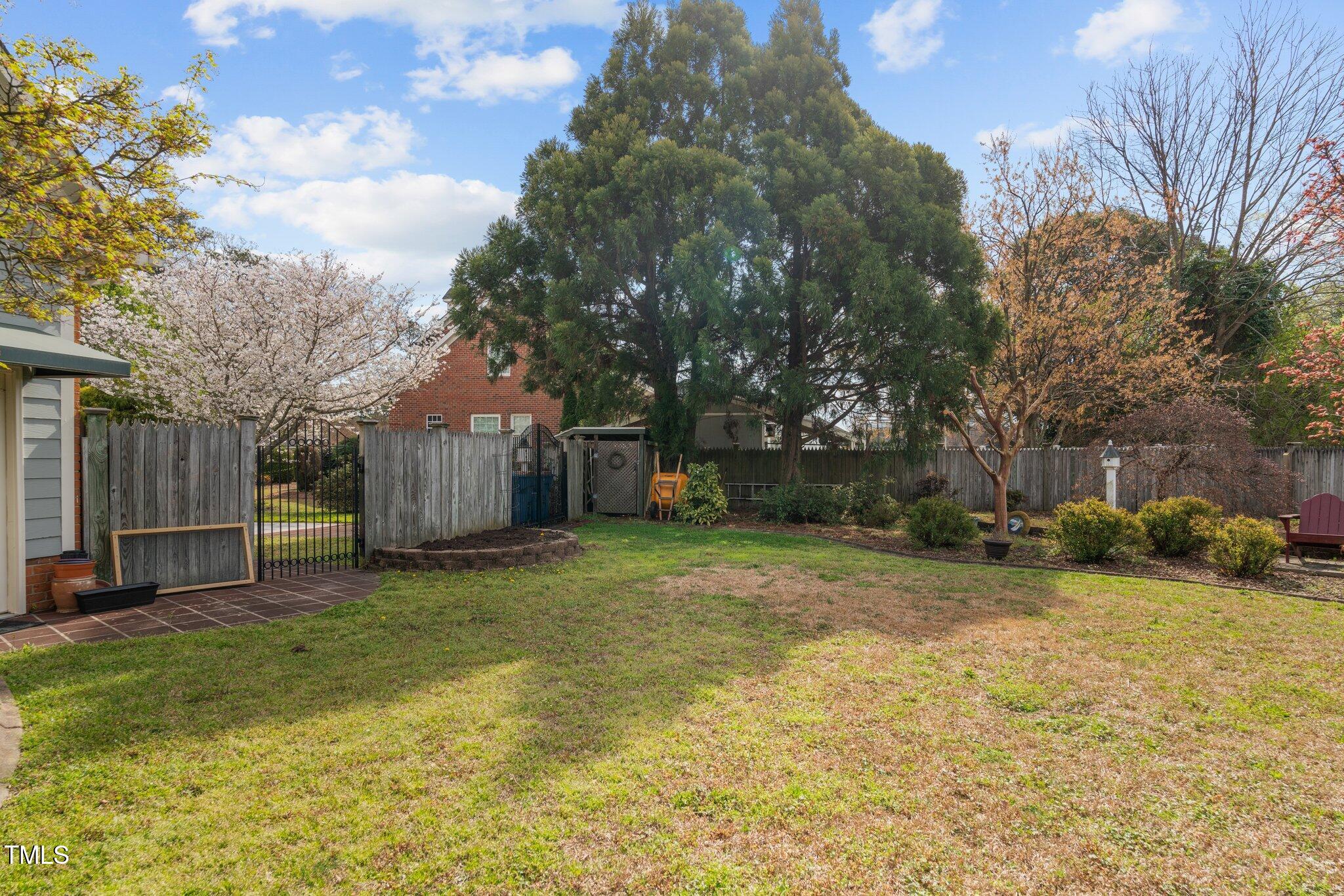 205 Parliament Place Dunn, NC 28334 - Photo 44 of 51 53-web-or-mls-DSC08090