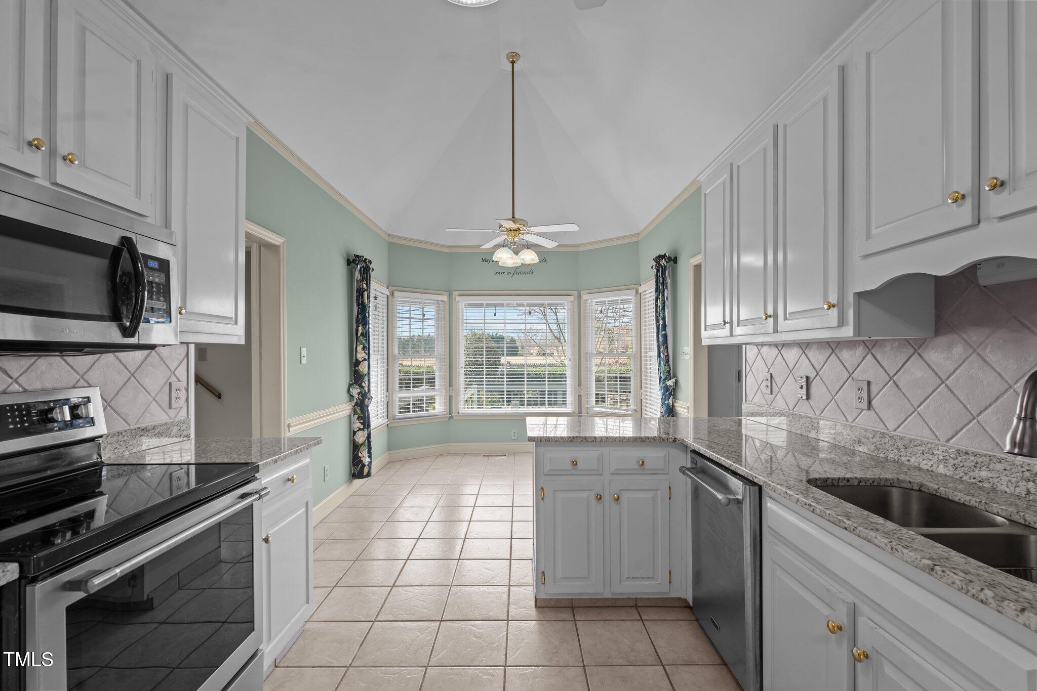 205 Parliament Place Dunn, NC 28334 - Photo 9 of 51 13-web-or-mls-DSC07956