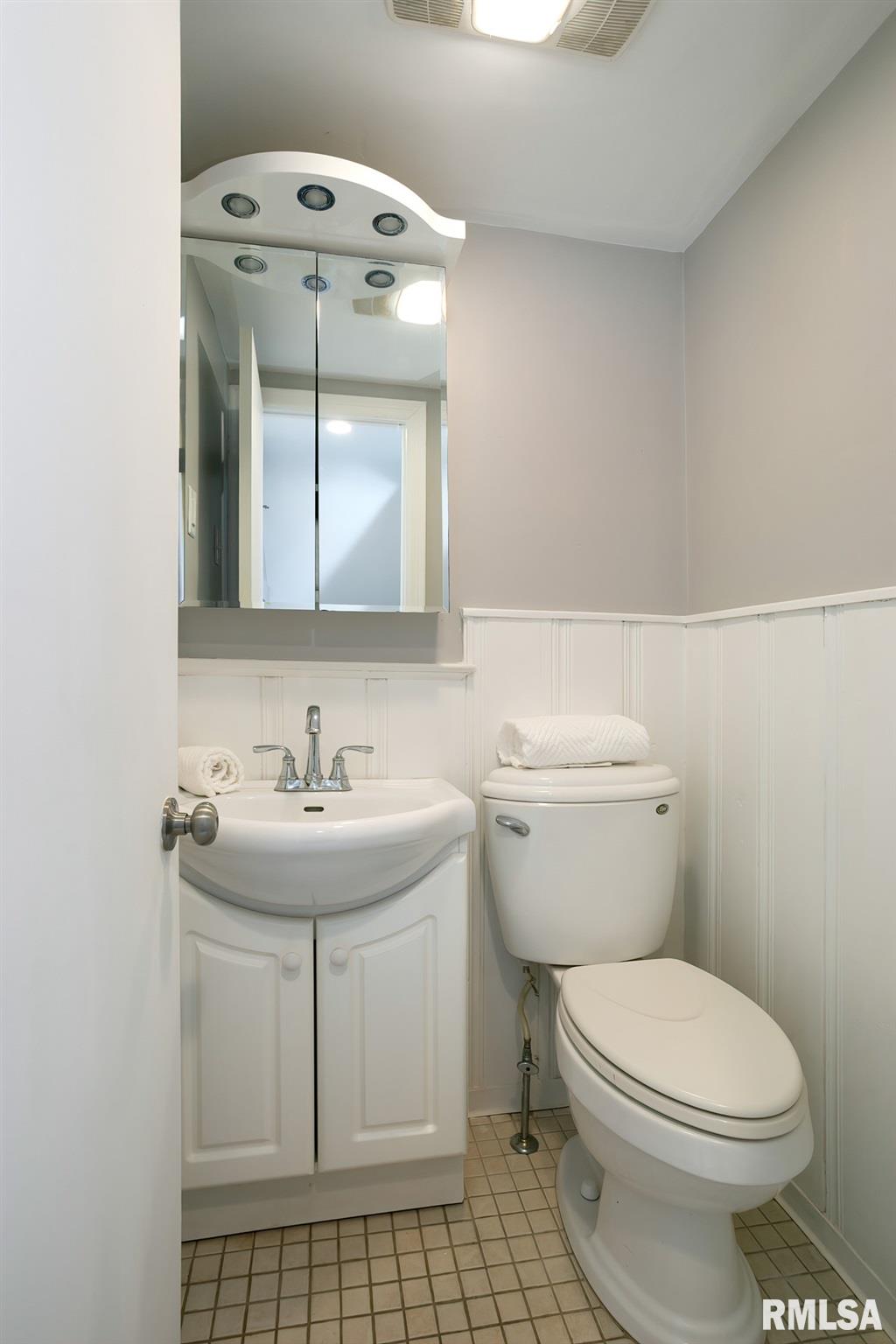 26 Woodley Road Rock Island, IL 61201 - Photo 17 of 34 Gallery Image 17