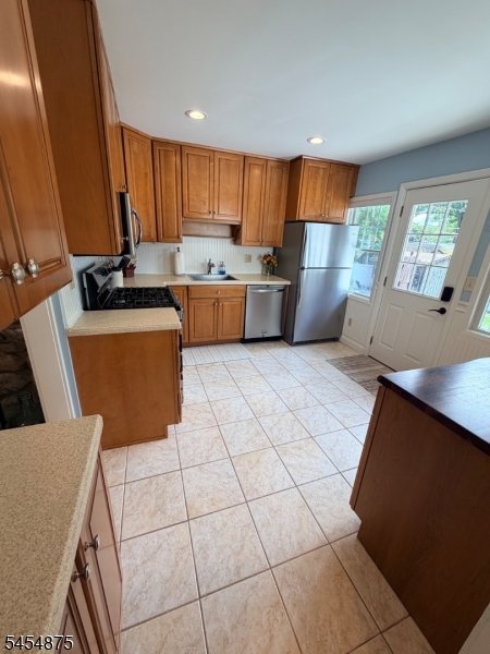 58 Ramapo Road West Milford, NJ 07421 - Photo 8 of 24 Gallery Image 8