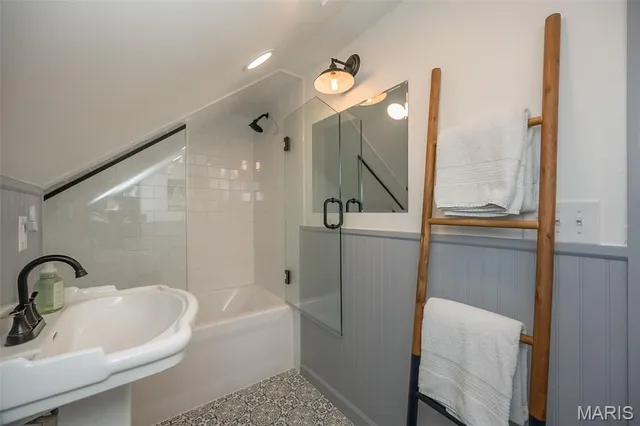 $379,900 | 3915 Prather Avenue, St. Louis, MO 63109