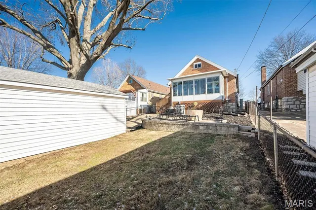 $379,900 | 3915 Prather Avenue, St. Louis, MO 63109