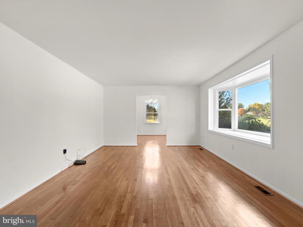 4200 Sir Walter Road Olney, MD 20832 - Photo 11 of 15 Gallery Image 11
