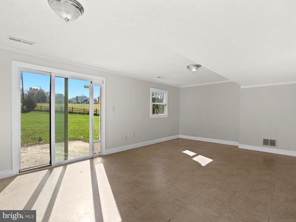 4200 Sir Walter Road Olney, MD 20832 - Photo 9 of 15 Gallery Image 9
