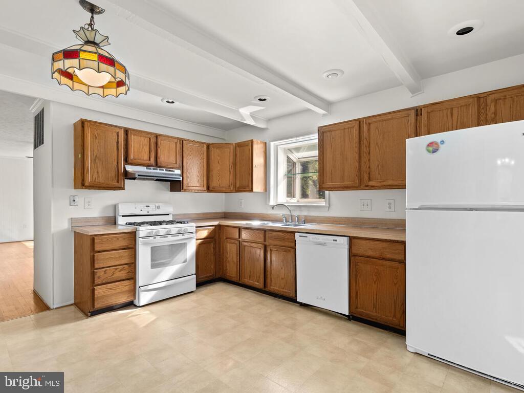 4200 Sir Walter Road Olney, MD 20832 - Photo 10 of 15 Gallery Image 10