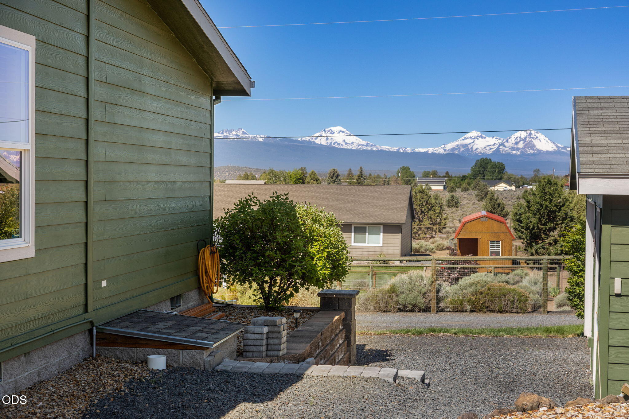 20810 89th Street Bend, OR 97703 - Photo 12 of 87