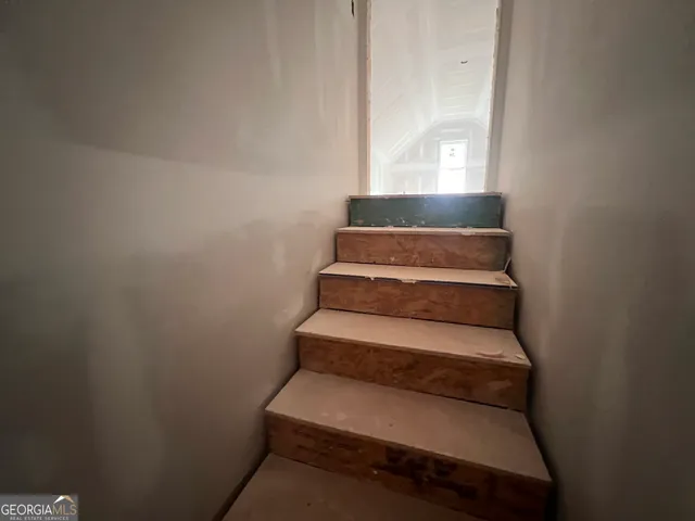 $725,000 | 206 Shoals Way, Clarkesville, GA 30523