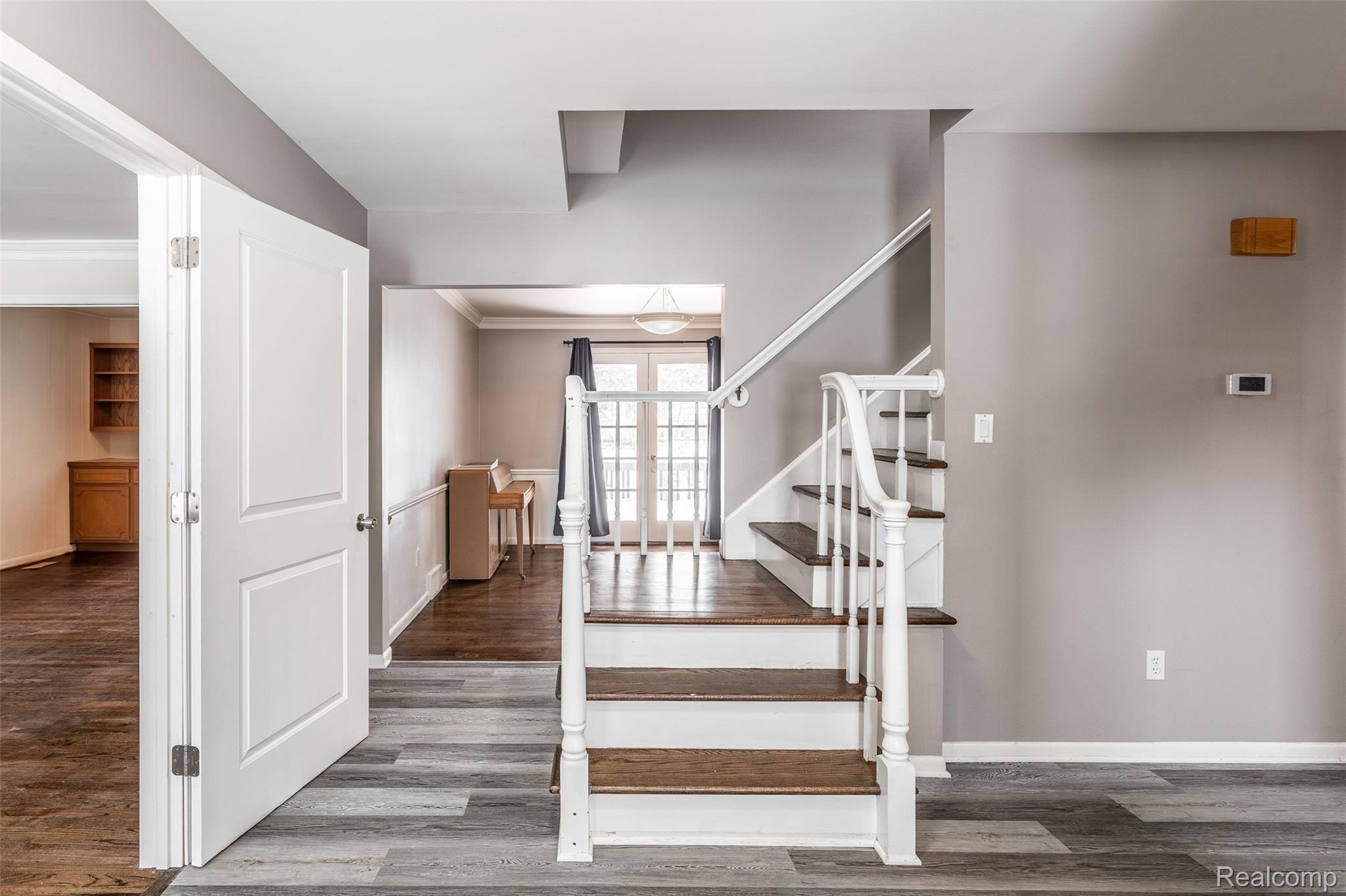 29925 Fox Grove Road Farmington, MI 48334 - Photo 12 of 25 Fox Grove.jpg